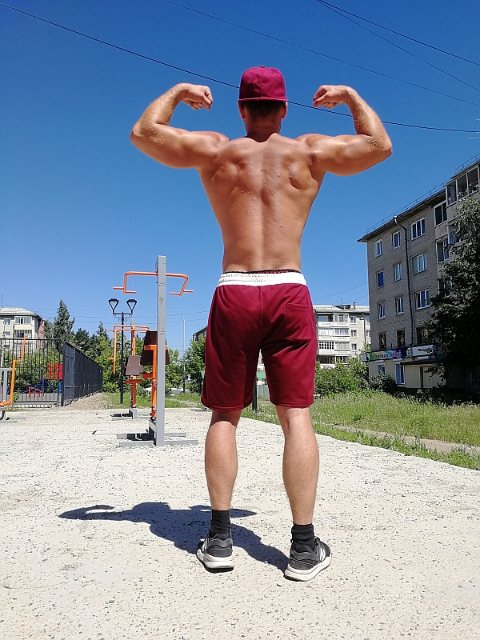 Бицепс 42 см фото. Бицепс 42 см фото. Бицепс 37 см. Мечов максим павлович. Обхват бицепса.